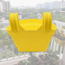 3642_hanging_plastic_planters