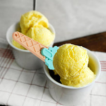 plastic-ice-cream-spoons