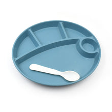 5577_plastic_5com_plate_with_spoon