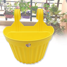 3642_hanging_plastic_planters