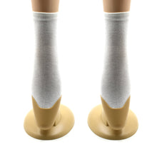 Simple and stylish white socks for schoolgirls.