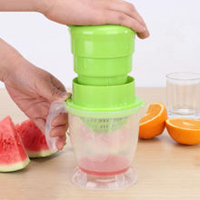 2050-manual-orange-juicer-squeezer