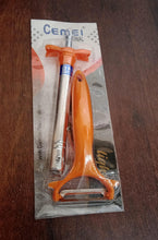 8213_gas_lighter_n_peeler_2pc