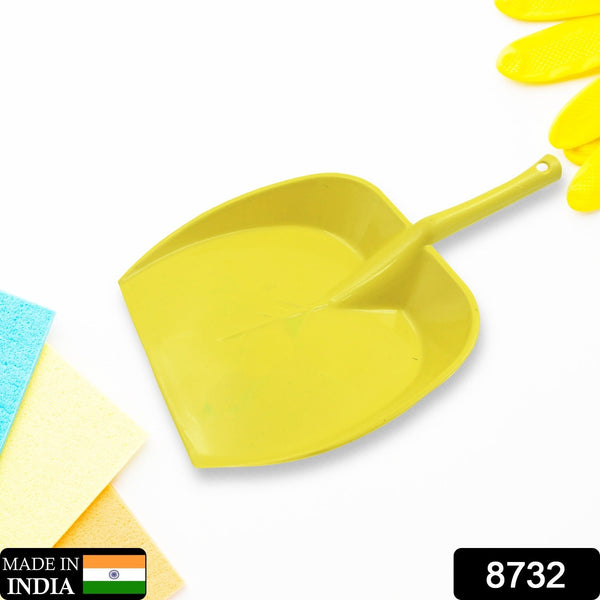 8732_plastic_dustpan_1pc