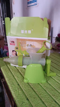 10227_plastic_manual_fruit_-n_veg_juicer